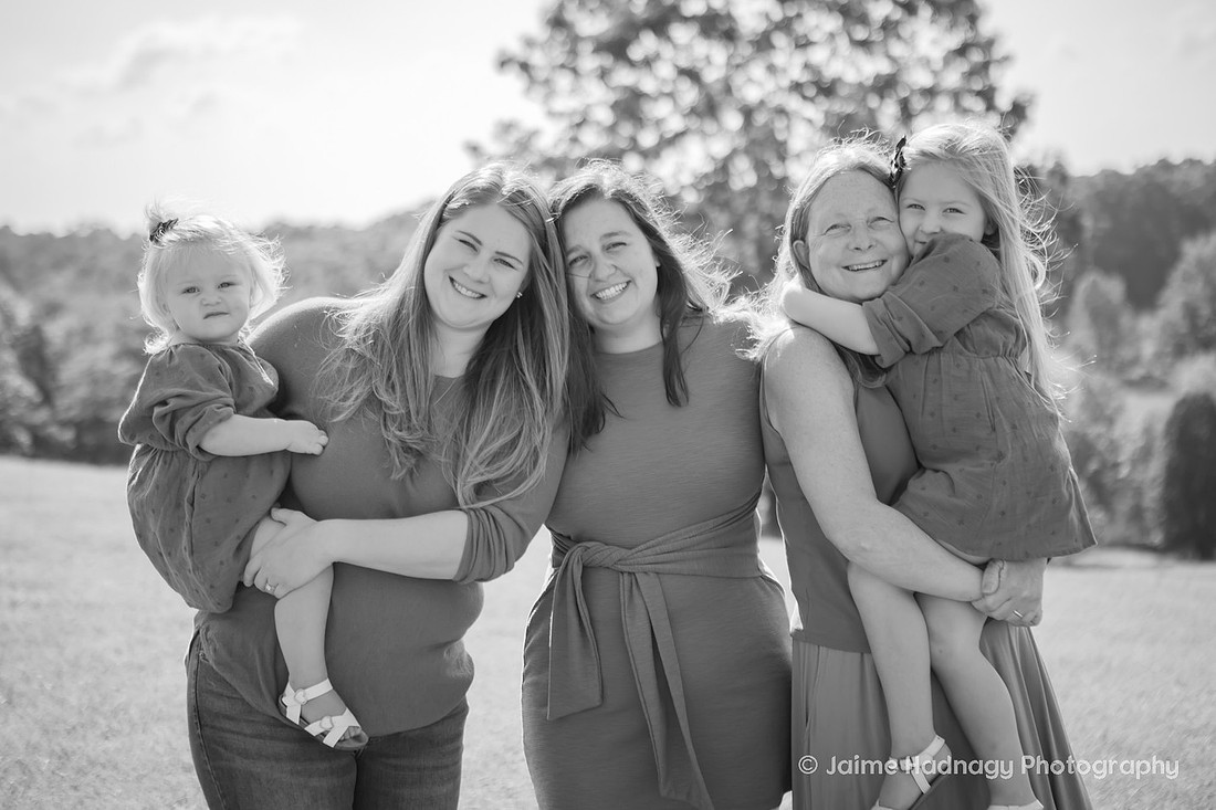 Outdoor Extended Family Portrait | Asheville Photographer