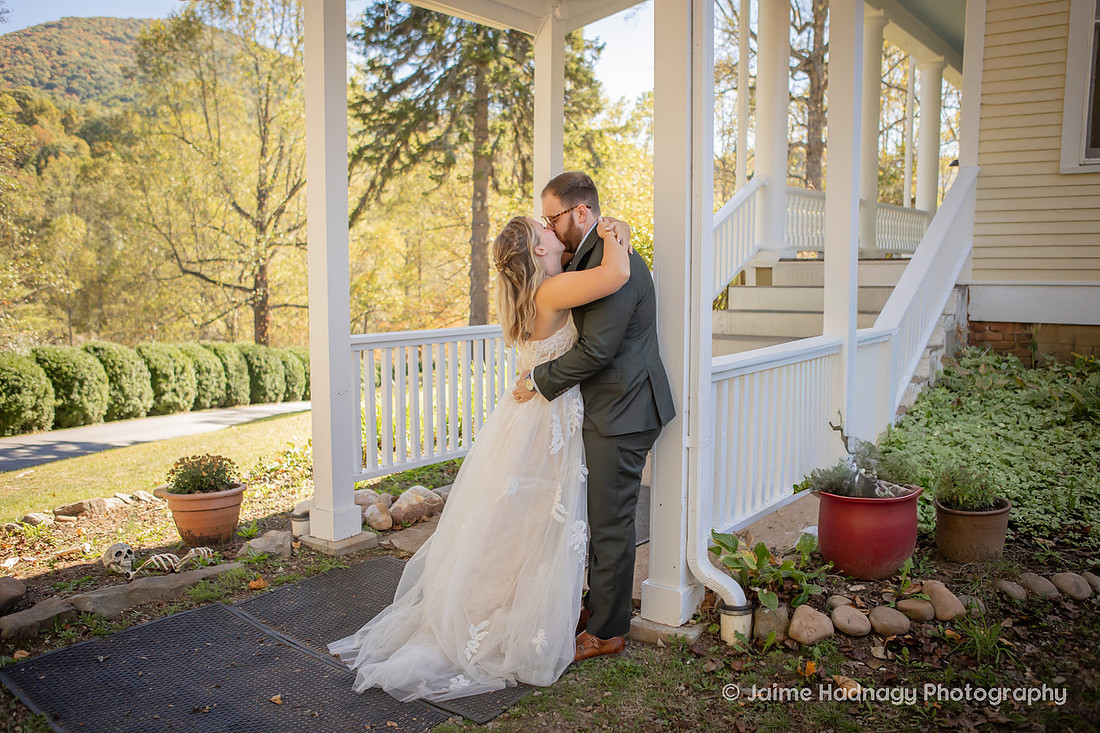 Outdoor Micro Wedding in WNC | Asheville Photographer