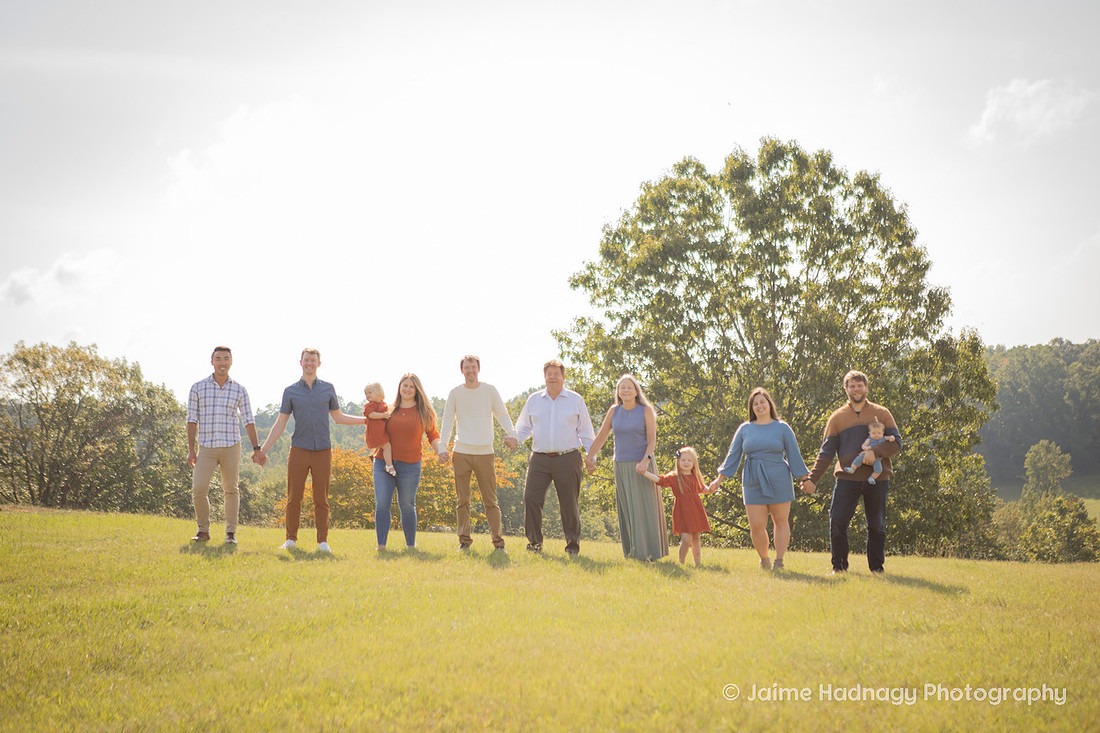 Outdoor Extended Family Portrait | Asheville Photographer