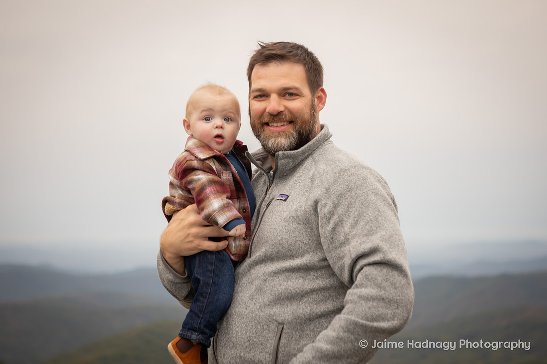 Family Photoshoot in the Mountains with Lots of Kids | Asheville Photographer