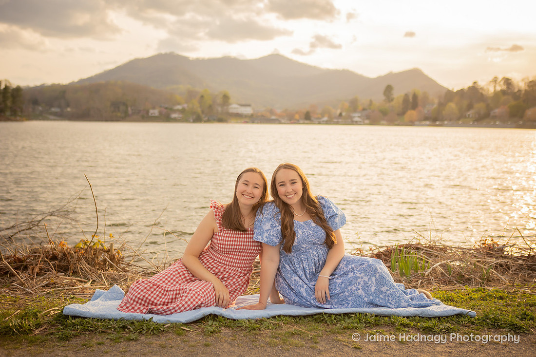 Portrait of Sisters at Lake Junaluska | WNC Photographer