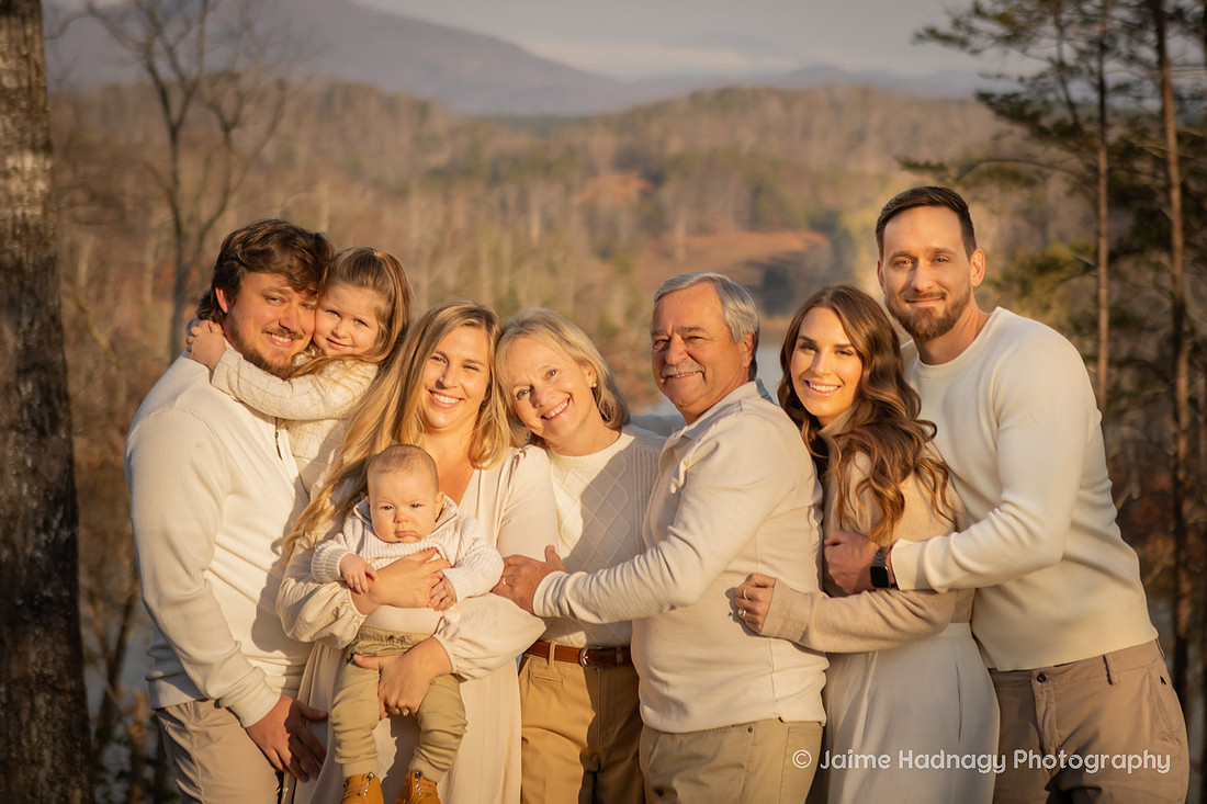 Lake House Family Photos | Asheville Photographer