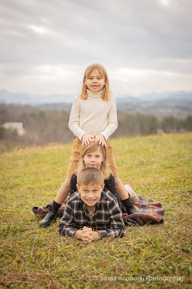 Outdoor Fun Family Portrait Session