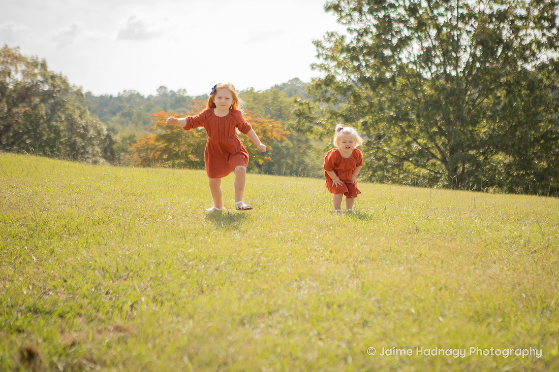 Outdoor Extended Family Portrait | Asheville Photographer