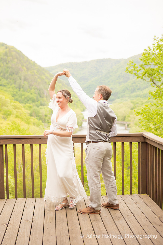 Hot Springs Wedding Photos | Asheville Wedding Photographer | Nature Elopement