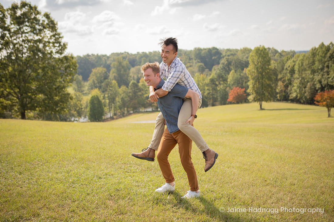 Outdoor Extended Family Portrait | Asheville Photographer