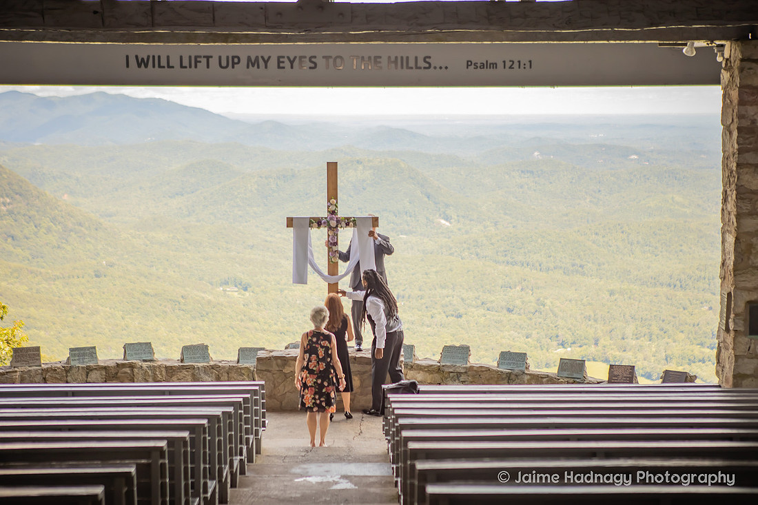 Wedding Getting Ready Photos at Pretty Place in Cleveland SC | Asheville Elopement Photographer