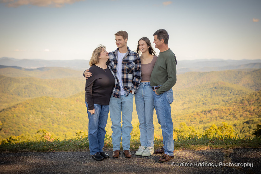 Mountain Family Photo Shoot | Asheville Family Photographer