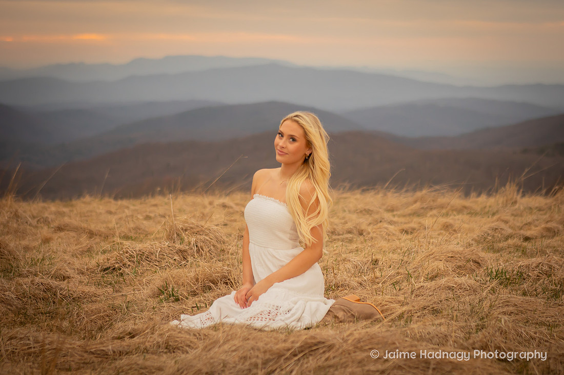 Senior Pictures in the Mountains of Western NC | Asheville Portrait Photographer