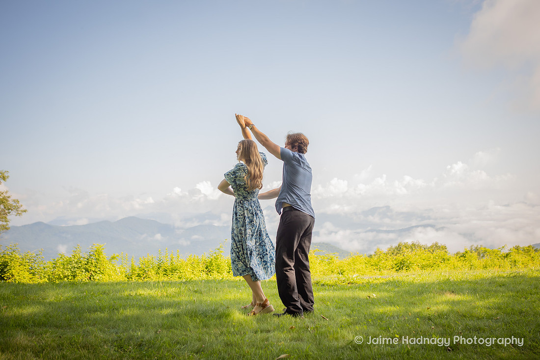 Asheville Engagement Photos in the Mountains | Blue Ridge Parkway | Photographer