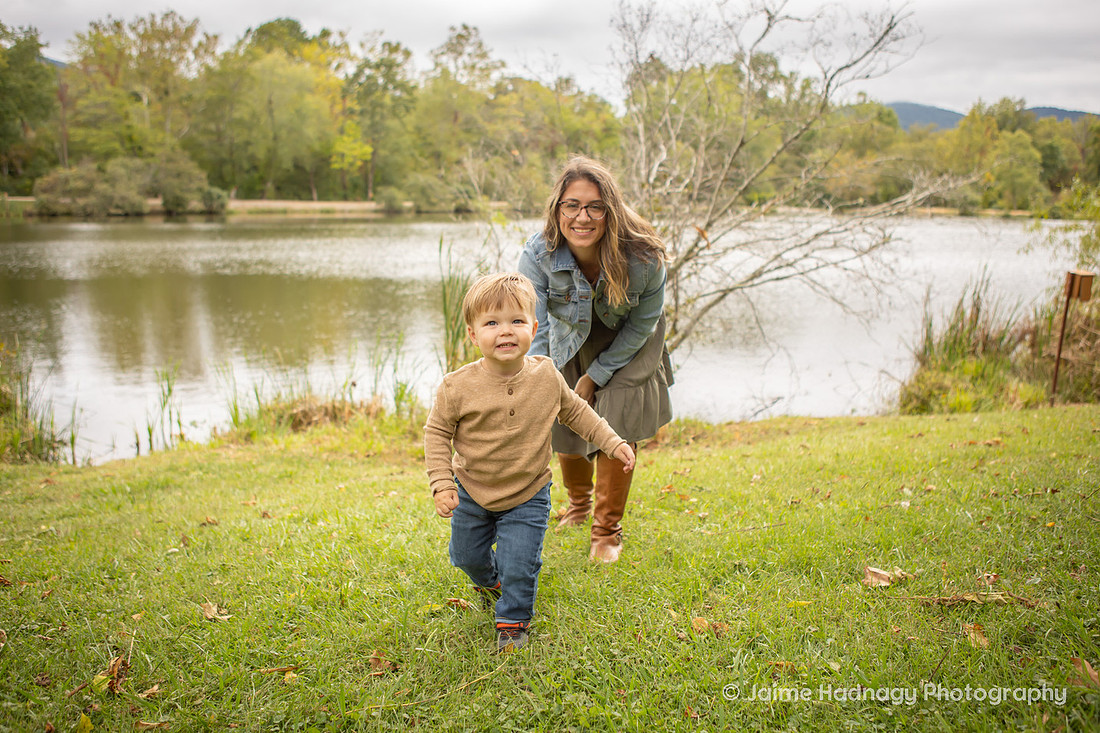 Extended Family Photos in the Park | Asheville Professional Photographer