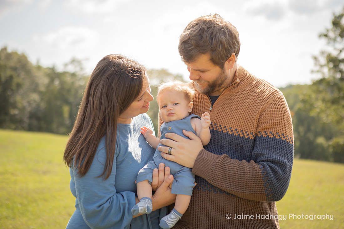 Outdoor Extended Family Portrait | Asheville Photographer