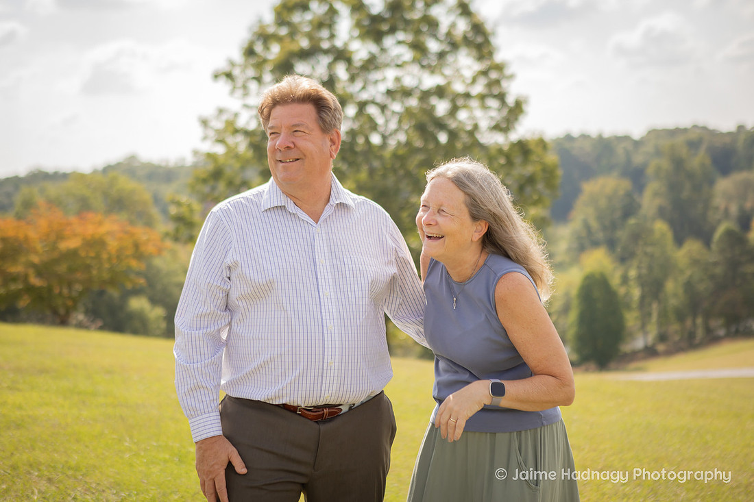 Outdoor Extended Family Portrait | Asheville Photographer