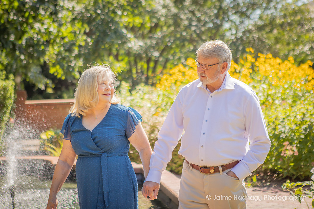 Couples Photos Outside the Village Hotel at BIltmore | Asheville Photographer