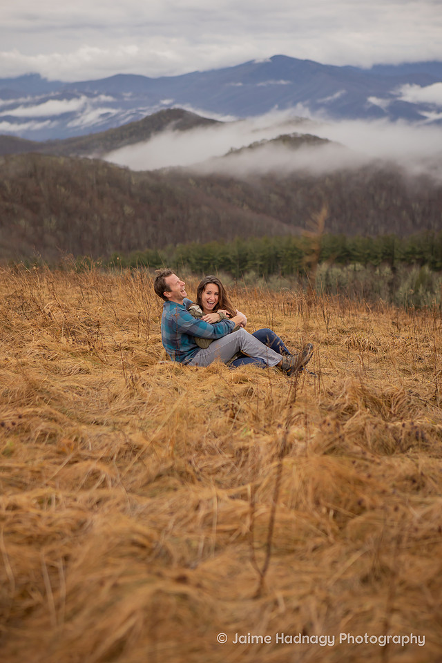 Couples Photos in the mountains | Asheville Photographer