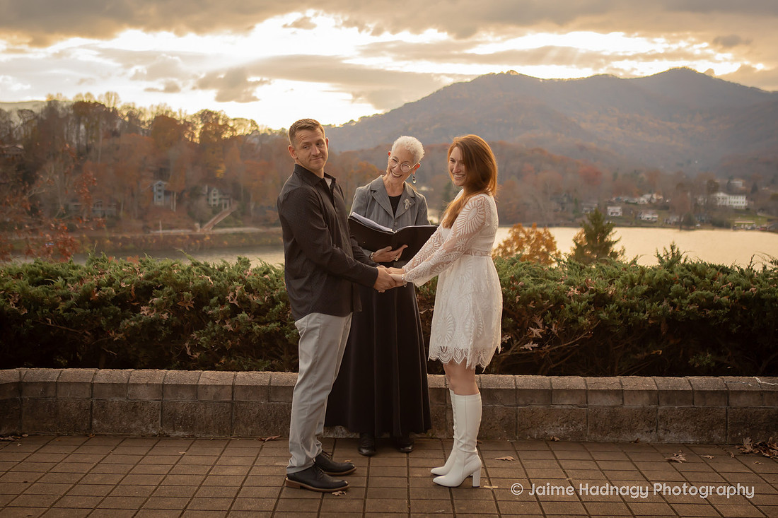 Micro Weddign at Lake Junaluska | Elopement Photography