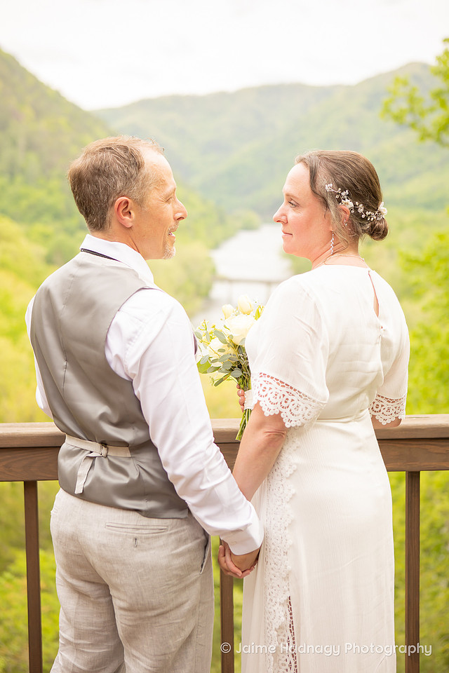 Hot Springs Wedding Photos | Asheville Wedding Photographer | Nature Elopement