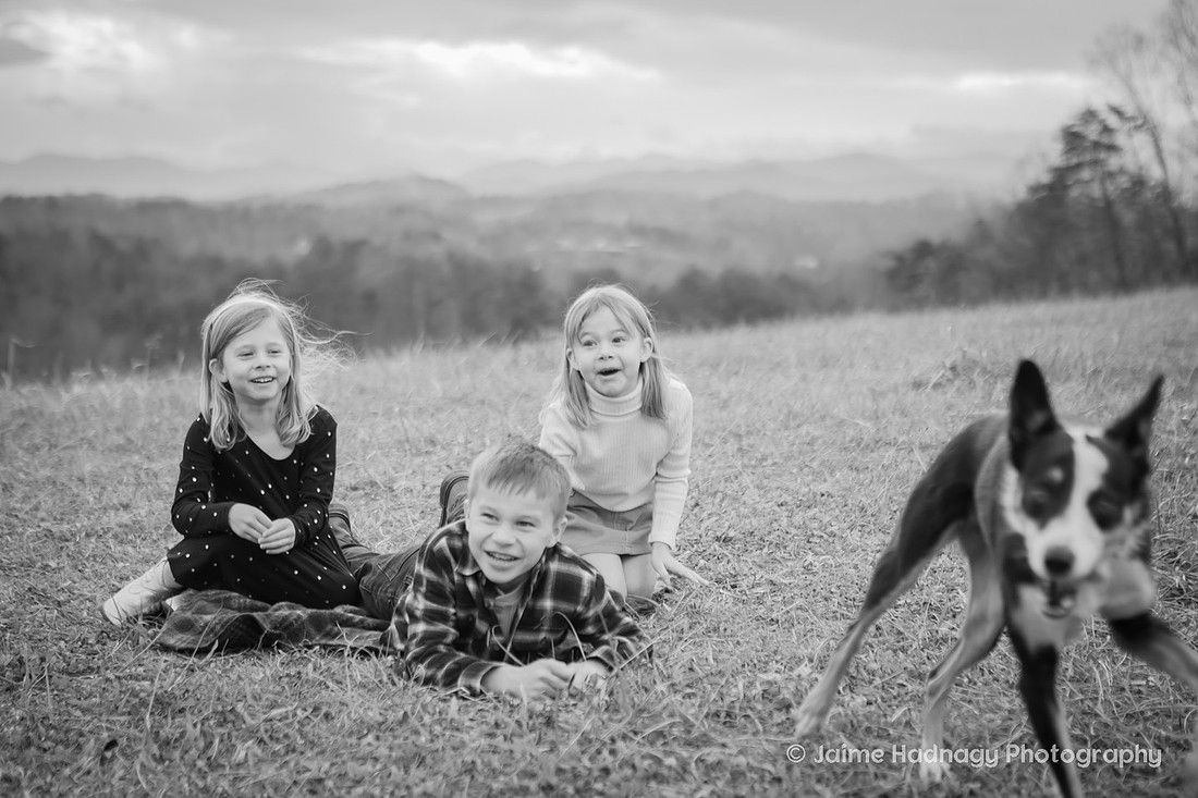 Outdoor Fun Family Portrait Session