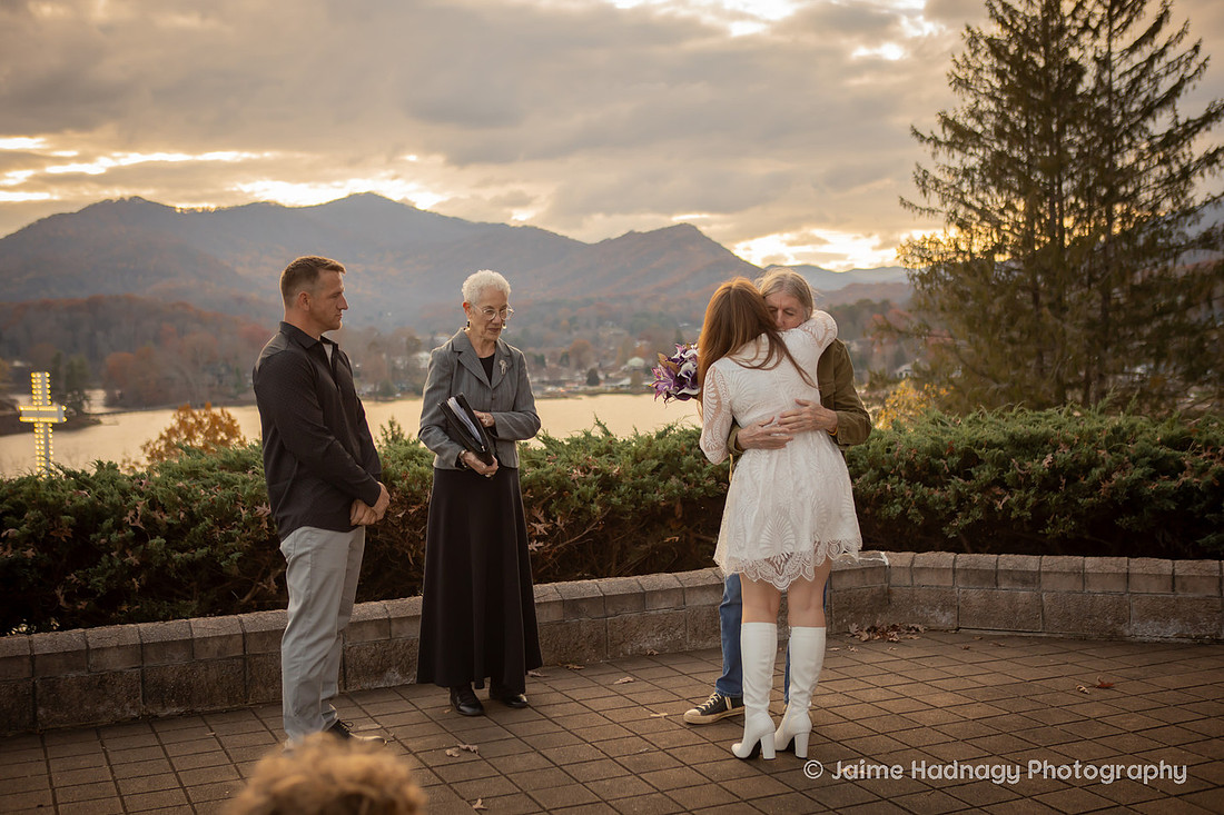 Micro Weddign at Lake Junaluska | Elopement Photography