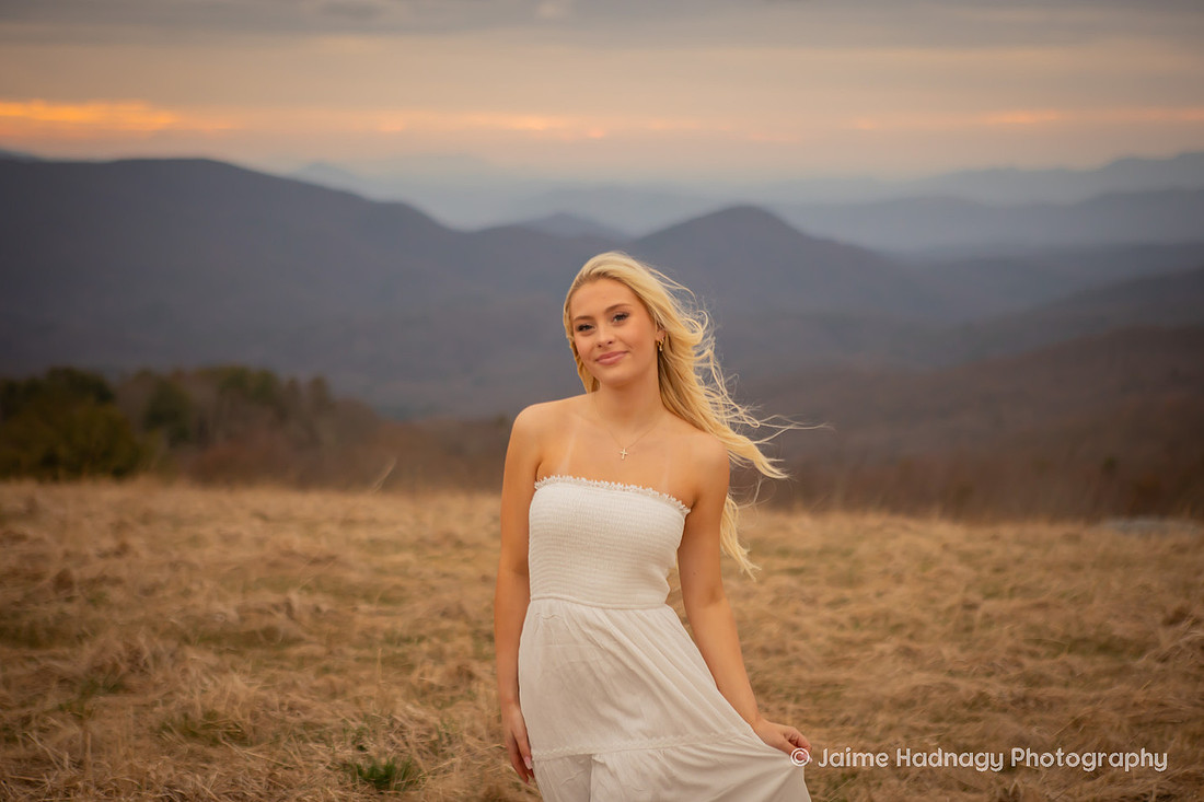 Senior Pictures in the Mountains of Western NC | Asheville Portrait Photographer